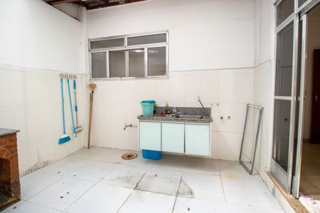 Apartamento à venda com 100m², 3 quartos e sem vagaÁrea de Serviço