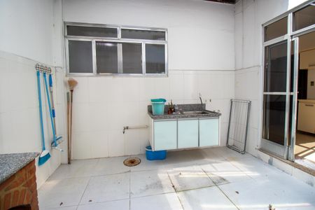 Apartamento à venda com 100m², 3 quartos e sem vagaÁrea de Serviço