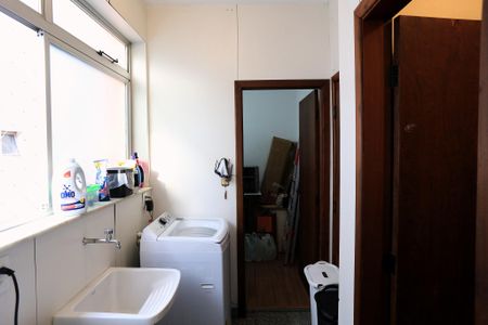 Apartamento à venda com 144m², 3 quartos e 2 vagasÁrea de Serviço