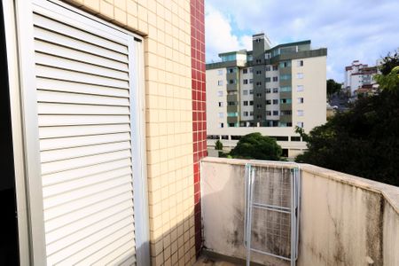 Apartamento à venda com 144m², 3 quartos e 2 vagasVaranda