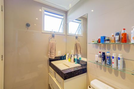 Apartamento à venda com 135m², 4 quartos e 3 vagasBanheiro da Suíte 1
