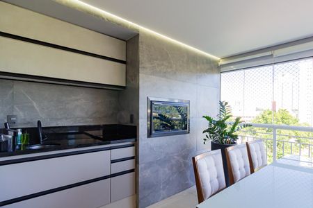 Apartamento à venda com 135m², 4 quartos e 3 vagasVaranda gourmet