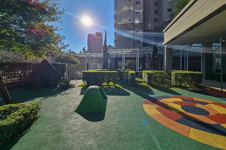 Apartamento à venda com 135m², 4 quartos e 3 vagasÁrea comum - Playground