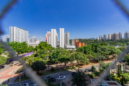 Apartamento à venda com 135m², 4 quartos e 3 vagasVista da Suíte 1