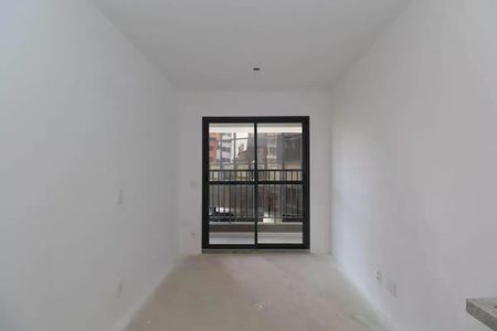 Parede branca e janela com vista para a cidade. de kitnet/studio à venda com 1 quarto, 28m² em Pinheiros, São Paulo