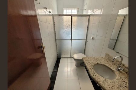 Casa para alugar com 150m², 3 quartos e 2 vagasBanheiro