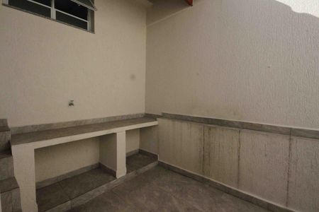 Casa para alugar com 90m², 2 quartos e 1 vaga
