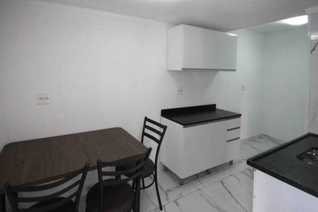 Casa para alugar com 90m², 2 quartos e 1 vaga