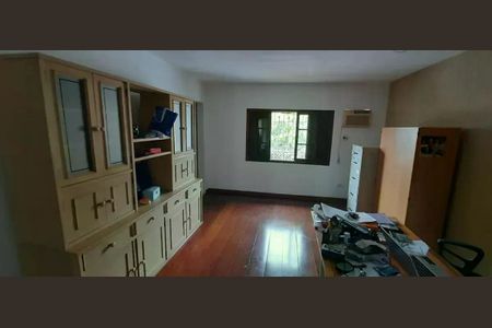 Casa à venda com 4 quartos, 300m² em Imirim, São Paulo