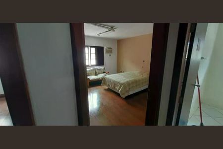 Casa à venda com 4 quartos, 300m² em Imirim, São Paulo