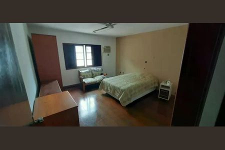 Casa à venda com 4 quartos, 300m² em Imirim, São Paulo