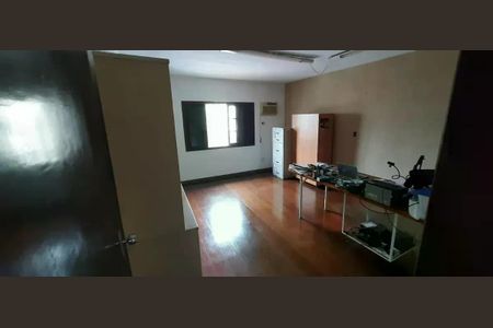 Casa à venda com 4 quartos, 300m² em Imirim, São Paulo