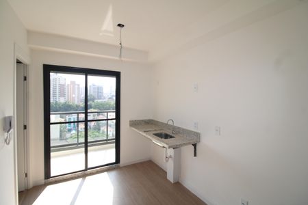 Sala / Cozinha de kitnet/studio para alugar com 1 quarto, 26m² em Vila Dom Pedro Ii, São Paulo