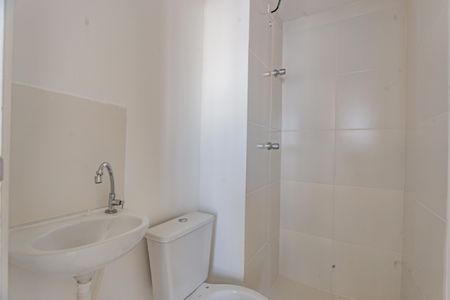Banheiro de apartamento para alugar com 2 quartos, 20m² em Vila Santo Estefano, São Paulo
