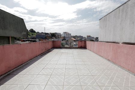 Casa para alugar com 200m², 3 quartos e sem vagaCobertura