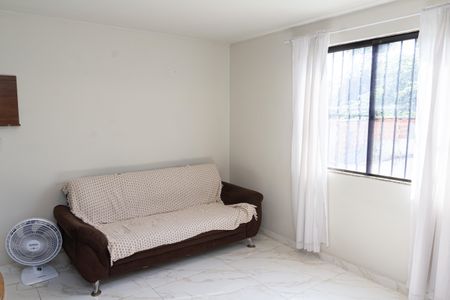 Casa para alugar com 90m², 2 quartos e 1 vagaSala