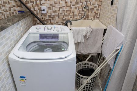Casa para alugar com 90m², 2 quartos e 1 vagaÁrea de Serviço