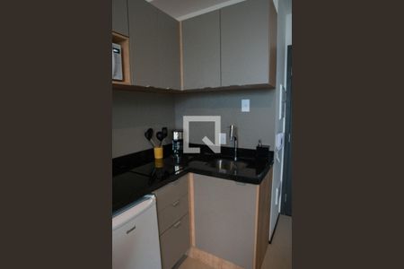 Cozinha de kitnet/studio para alugar com 1 quarto, 25m² em Perdizes, São Paulo