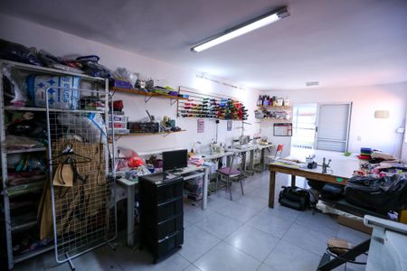 Casa à venda com 90m², 2 quartos e 2 vagasSalão