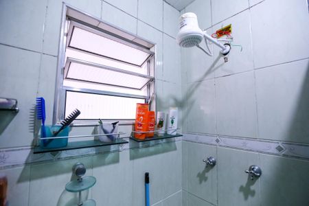 Casa à venda com 90m², 2 quartos e 2 vagasBanheiro