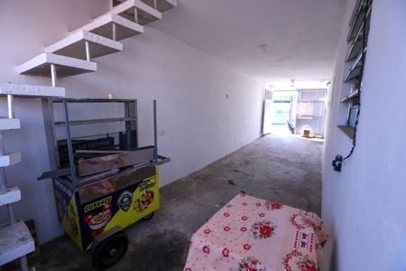 Casa à venda com 90m², 2 quartos e 2 vagasGaragem