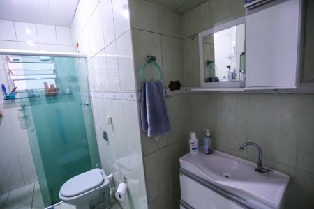 Casa à venda com 90m², 2 quartos e 2 vagasBanheiro