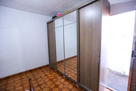 Casa à venda com 90m², 2 quartos e 2 vagasQuarto 1