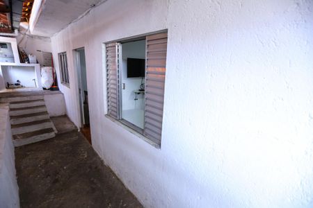 Casa à venda com 90m², 2 quartos e 2 vagasQuintal