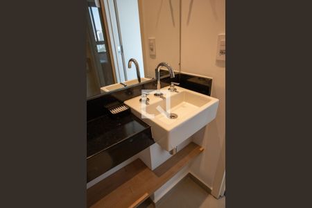 Apartamento para alugar com 17m², 1 quarto e sem vaga Apartamento para alugar com 17m², 1 quarto e sem vagaBanheiro