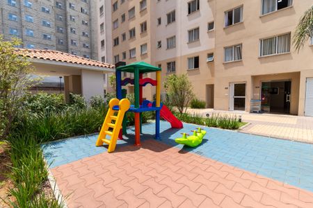 Apartamento para alugar com 40m², 2 quartos e sem vagaÁrea comum - Playground