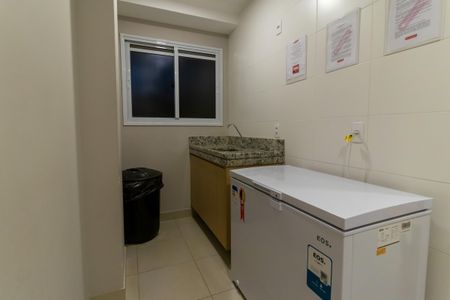 Apartamento para alugar com 40m², 2 quartos e sem vagaÁrea comum - Salão de festas