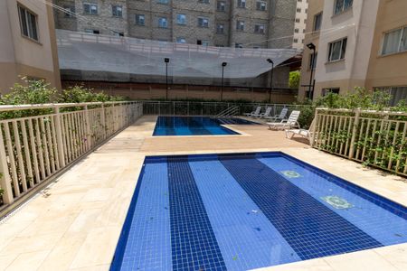 Apartamento para alugar com 40m², 2 quartos e sem vagaÁrea comum - Piscina