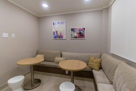 Apartamento para alugar com 40m², 2 quartos e sem vagaÁrea comum - Salão de festas