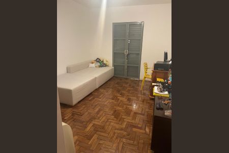 Casa à venda com 110m², 2 quartos e 1 vagaQuarto