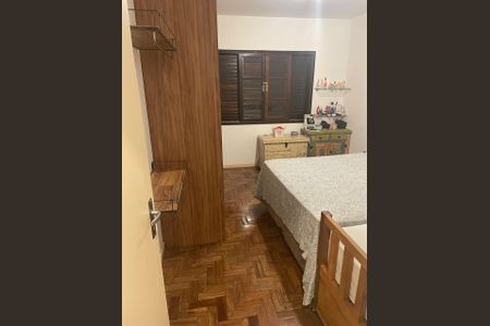 Casa à venda com 110m², 2 quartos e 1 vagaQuarto