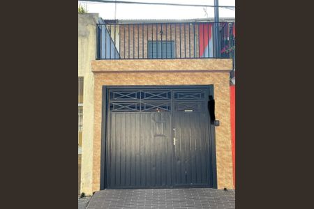 Casa à venda com 110m², 2 quartos e 1 vagaFachada