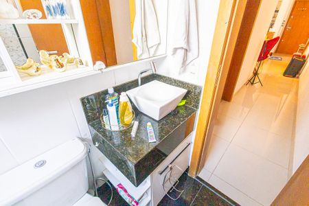 Apartamento para alugar com 71m², 2 quartos e 1 vagaBanheiro