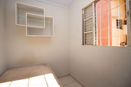 Casa para alugar com 40m², 2 quartos e 1 vagaQuarto