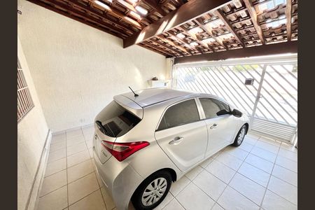 Casa à venda com 134m², 3 quartos e 2 vagas Casa à venda com 134m², 3 quartos e 2 vagasGaragem
