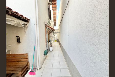 Casa à venda com 134m², 3 quartos e 2 vagas Casa à venda com 134m², 3 quartos e 2 vagasQuintal