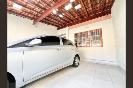 Casa à venda com 134m², 3 quartos e 2 vagas Casa à venda com 134m², 3 quartos e 2 vagasGaragem