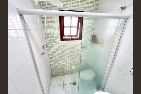 Casa à venda com 134m², 3 quartos e 2 vagas Casa à venda com 134m², 3 quartos e 2 vagasBanheiro