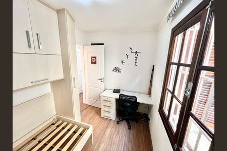 Casa à venda com 134m², 3 quartos e 2 vagas Casa à venda com 134m², 3 quartos e 2 vagasQuarto 2