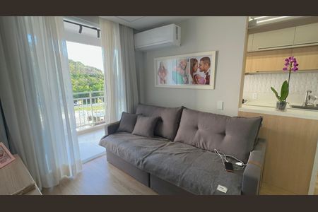 Sala de apartamento à venda com 3 quartos, 60m² em Barra Olímpica, Rio de Janeiro