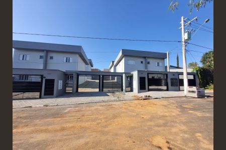Casa de condomínio para alugar com 95m², 3 quartos e 2 vagas