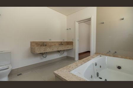 Casa à venda com 430m², 4 quartos e 6 vagasBanheiro