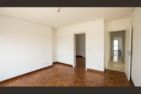 Casa à venda com 430m², 4 quartos e 6 vagasQuarto