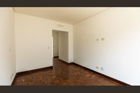 Casa à venda com 430m², 4 quartos e 6 vagasQuarto