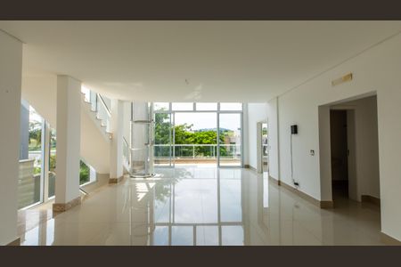 Sala de casa à venda com 4 quartos, 430m² em Alphaville, Santana de Parnaíba