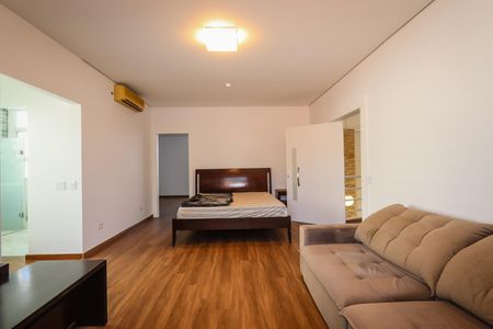 Casa para alugar com 700m², 4 quartos e 5 vagasSuite Master